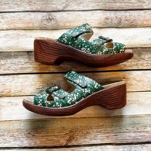Alegria Women’s Sierra Green Acres Floral Print Wedge Sandals Size 38